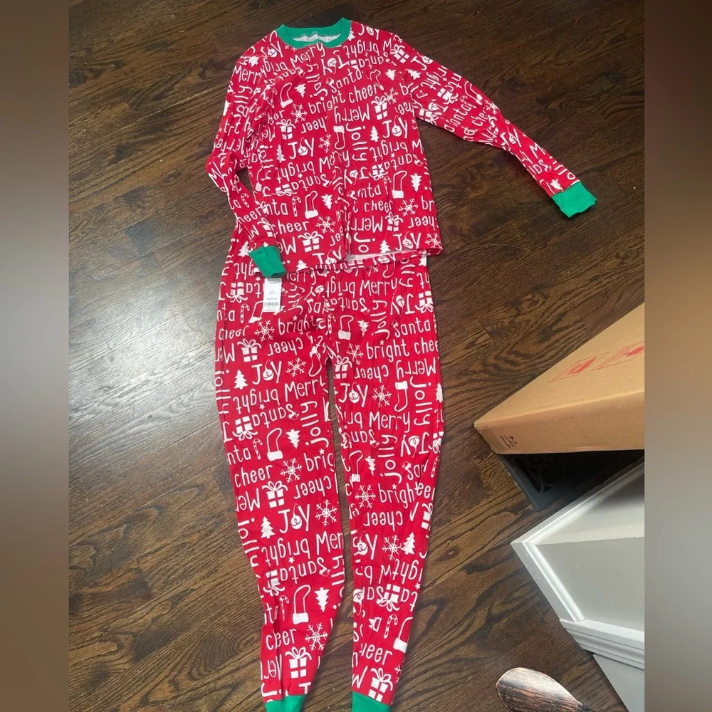 Womens Christmas pajamas. Size large. New w tags - Picture 1 of 3